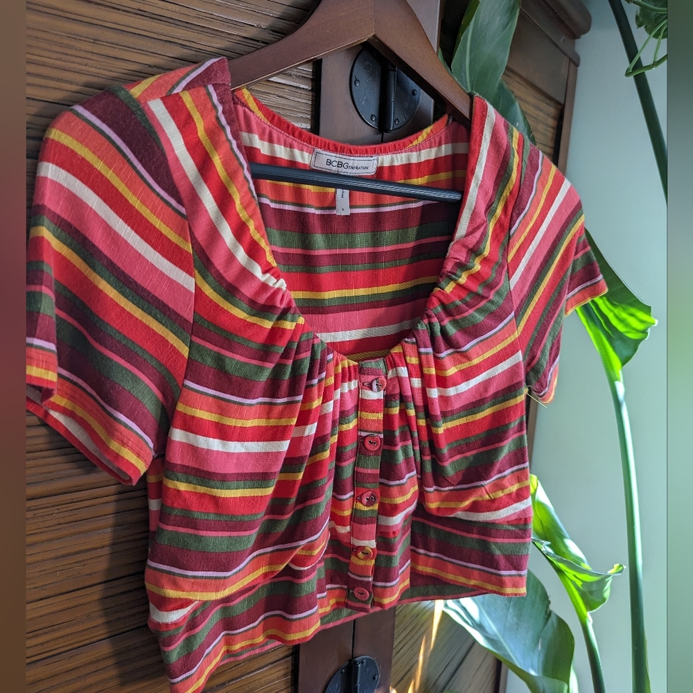 NWOT BCBGeneration Color Variegated Stripe Top, size S, fits like medium